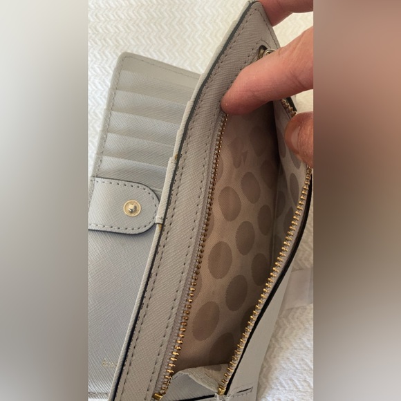 Kate Spade - Picture 4 of 4